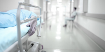 O pacientă care intrase în stop cardiorespirator a murit după ce liftul Spitalului Județean din Slatina s-a blocat