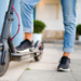Proiectul de lege care vizează obligaţia asigurării RCA a trotinetelor şi bicicletelor electrice, discutat în ședința de guvern de joi