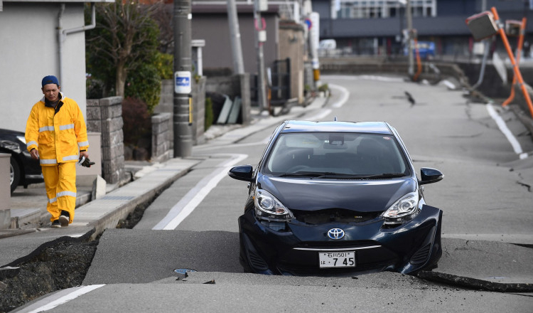 Bilanțul deceselor după cutremurul din Japonia a crescut la 92. Tokyo acceptă doar ajutorul SUA
