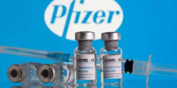 Avocații care reprezintă Polonia într-un proces cu Pfizer s-au oferit să apere și România