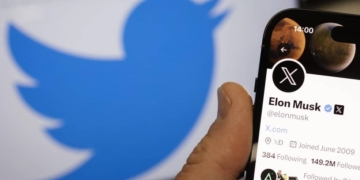 X, fosta Twitter, a pierdut 71% din valoarea de piață, de când a fost preluată de Elon Musk