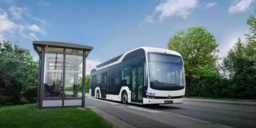Primăria Bacău a semnat un contract pentru achiziția a 48 de autobuze electrice BYD