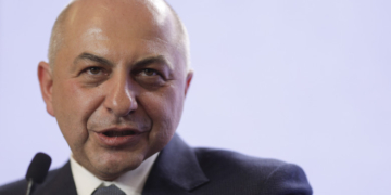 Cîrstoiu își laudă șefii de campanie: „Firea e o femeie excepțională, elegantă. Burduja e un om școlit, extraordinar”