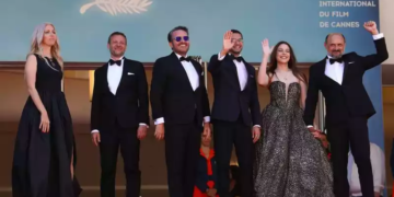 Filmul românesc „Trei kilometri până la capătul lumii” a câștigat Premiul Queer Palm la Festivalul de Film de la Cannes