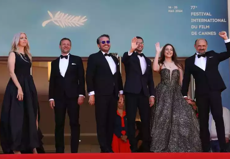 Filmul românesc „Trei kilometri până la capătul lumii” a câștigat Premiul Queer Palm la Festivalul de Film de la Cannes