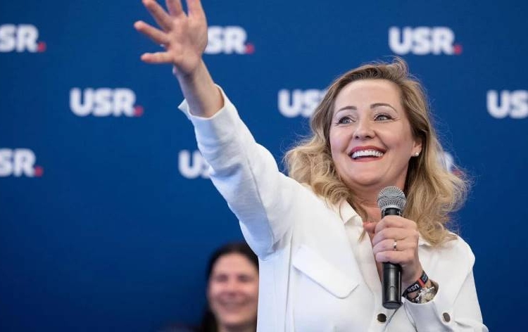 Elena Lasconi este noul președinte al USR: „Îmi voi depune candidatura pentru preşedinţia României”