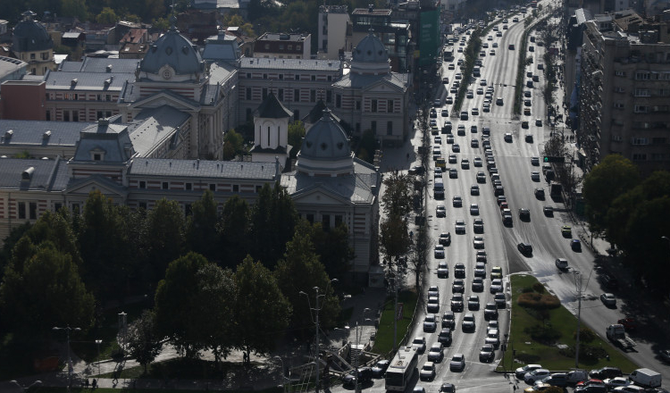 Costurile de sănătate provocate de poluarea aerului din Bucureşti ajung la aproximativ 3.000 de euro de persoană