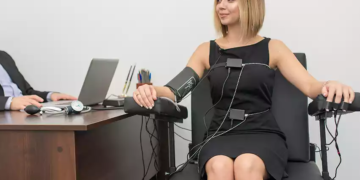 Test poligraf la angajare? DA, un instrument tot mai folosit de marile companii