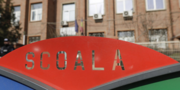 Lipsa cadrelor didactice este aproape generalizată în UE: 24 de țări din 27, inclusiv România. Care sunt motivele