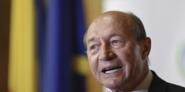 „Atacuri nefondate, tendențioase și false.” Reacția DSU după ce Băsescu a spus că RO-Alert nu a funcționat în cazul inundațiilor