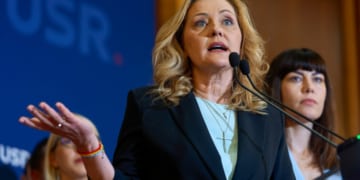 Elena Lasconi îl contrazice pe Nicușor Dan. „Nu am fixat nicio întâlnire. Nu m-a contactat”