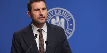 Ministrul Finanţelor: Construim bugetul prudent pe partea de venituri, fără să exagerăm şi fără să includem venituri nerealizabile