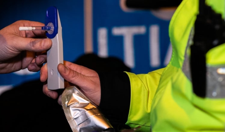 Conducerea sub influența substanțelor interzise. Proiectul controversat ajunge luni la vot în Senat: „Vor fi pedepsiți nevinovați”