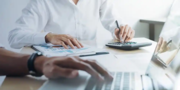 Cum să iei decizii financiare informate pentru afacerea ta