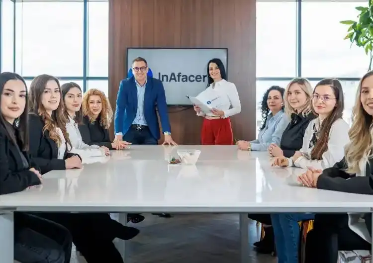 8,92 miliarde de euro din fonduri europene: șansa firmelor din România pentru dezvoltare accelerată