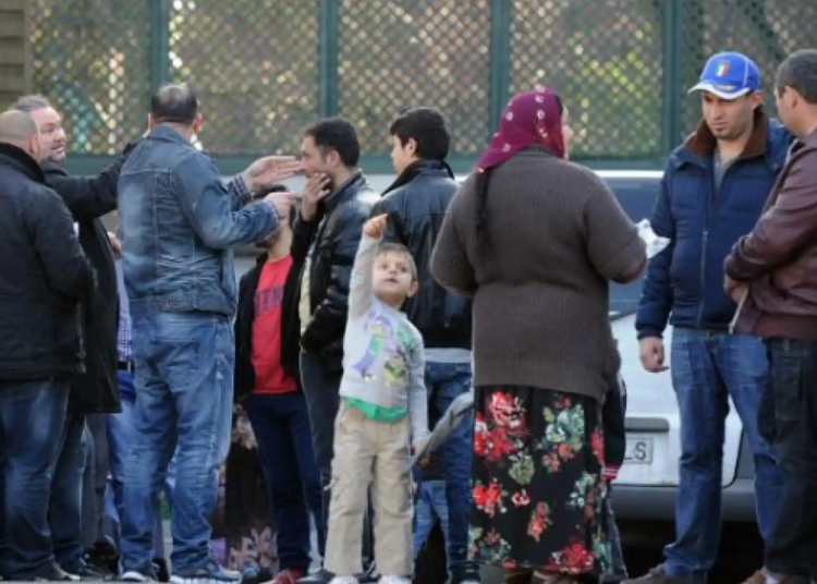 Germania vrea să scape de românii care lucrează cinci ore pe lună și primesc 2.700 de euro: „Trebuie să părăsească țara”