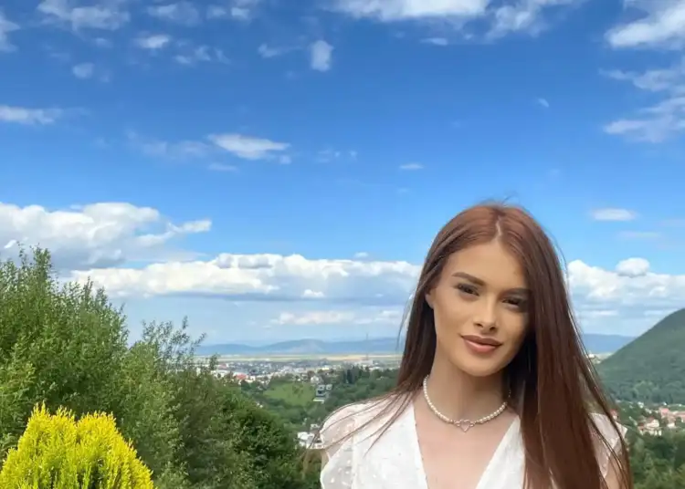 Tânără de 23 de ani, fostă concurentă la Insula Iubirii, împușcată mortal de fostul său iubit în complexul Cosmopolis de lângă Capitală