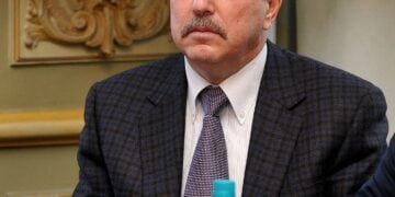 Europarlamentarul Dan Nica cere explicații: „Românii plătesc de patru ori mai mult la energie decât alți europeni. Ce fel de piață unică este aceasta?”