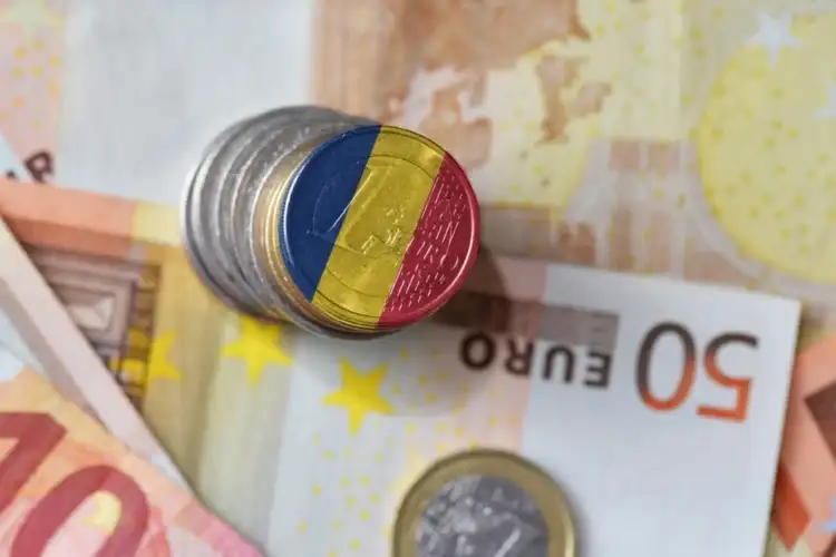 România a împrumutat 4,7 miliarde de euro de pe pieţele internaţionale: „Suma totală este cea mai mare atrasă în acest an”