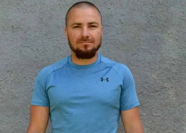 Criminalul periculos din Mureș, căutat cu drone și câini de urmă. Filmul tragediei, povestit de mama victimei: „A spart dulapul în care era Anda și a lovit-o cu toporul”