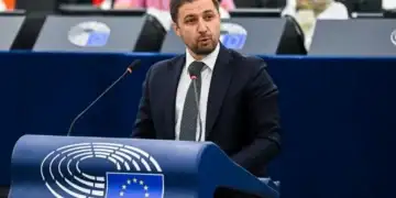 AUR anunță o nouă moțiune de cenzură. „Ceea ce face actualul Guvern depășește cu mult limitele constituționale”