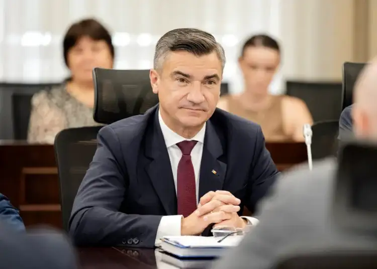 Primarul din Iași, Mihai Chirica, acuzat de abuz în serviciu în dosarul pensionarilor de la primărie. Prejudiciul este estimat la 8 milioane de lei