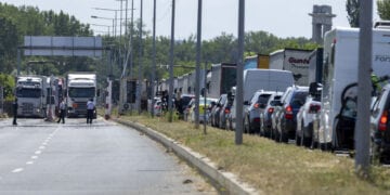 Trafic intens pe Podul Prieteniei de la Giurgiu. Ce rute alternative au șoferii români care merg în Bulgaria pentru a evita aglomerația