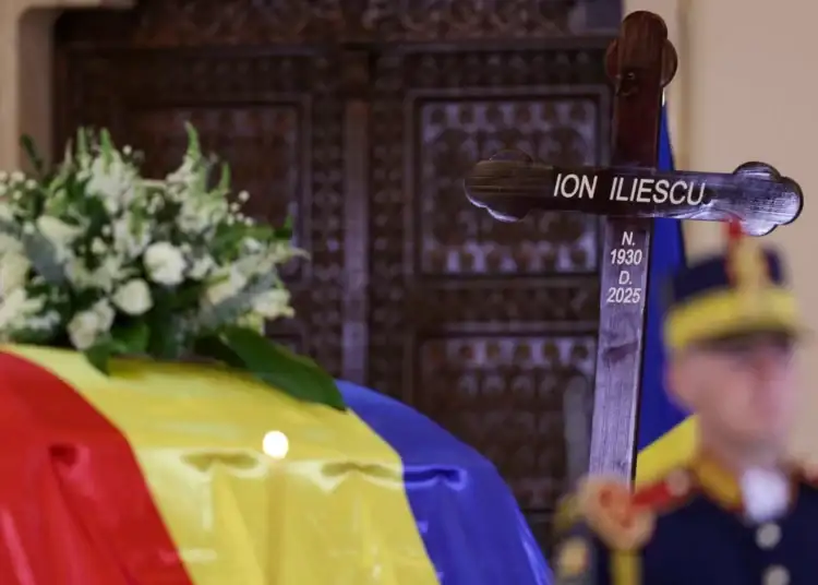 Locul înmormântării lui Ion Iliescu a fost schimbat. Mormântul din Cimitirul Militar Ghencea 3 va fi păzit de soldați