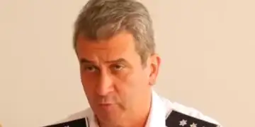 Șeful IPJ Mehedinți, schimbat din funcție după ce a fost prins cu 109 km/h în localitate. Este cercetat de DNA după ce a încercat să facă presiuni asupra polițiștilor rutieri