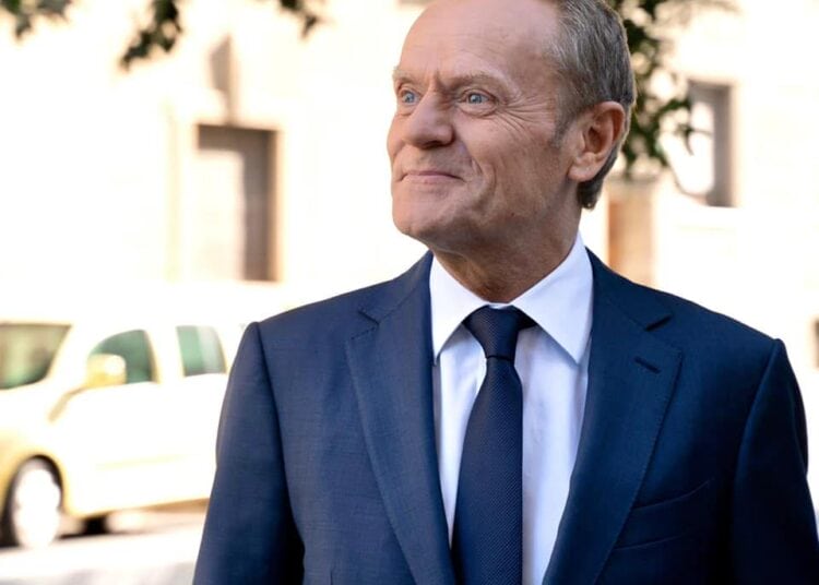 Mașina premierului polonez Donald Tusk, furată din fața locuinței, chiar în ziua în care țara era atacată de dronele rusești