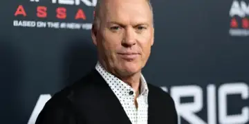 Actorul Michael Keaton comentează sarcastic moartea lui Charlie Kirk: „Ironia că a fost ucis cu o armă e incredibilă”