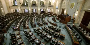Afirmații conspiraționiste și cu tentă rasistă, în plenul Senatului: „Populația e forțată să se adapteze culturii migranților”