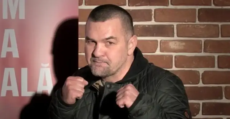 Leonard Doroftei le-a aplicat o directă în bărbie celor care îl acuză că s-a vândut Armatei. Fostul campion mondial și-a motivat alegerea