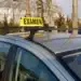 Accident la examenul auto din Ploiești. O femeie aflată la a treia încercare de a-şi lua carnetul a lovit o maşină şi un instructor auto în doar câteva secunde