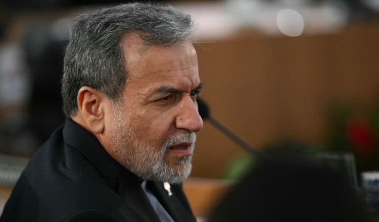 Republica Islamică Iran este „pe deplin pregătită pentru război”. Ce a spus șeful diplomației de la Teheran