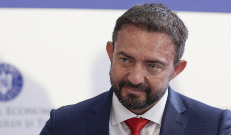 TAROM va avea un nou director general interimar din 15 ianuarie. Cine este Bogdan Costaș