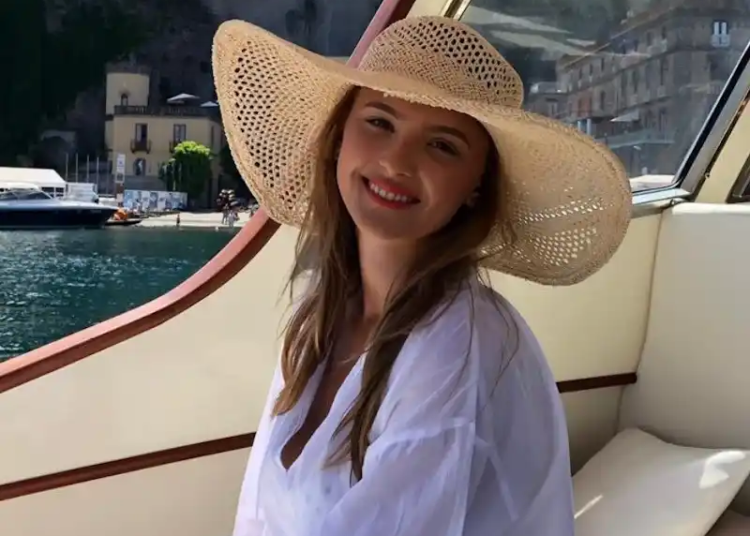 Marcel Ciolacu își petrece sărbătorile de iarnă într-un resort de lux din Vietnam împreună cu Sorina Docuz