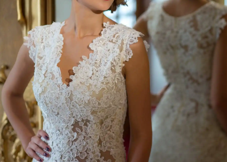 Marcel Ciolacu își petrece sărbătorile de iarnă într-un resort de lux din Vietnam împreună cu Sorina Docuz