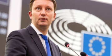 Europarlamentarul PNL Siegfried Mureșan, atac la social-democrați: „Pentru Grindeanu și PSD e o problemă să faci ceea ce ai promis”