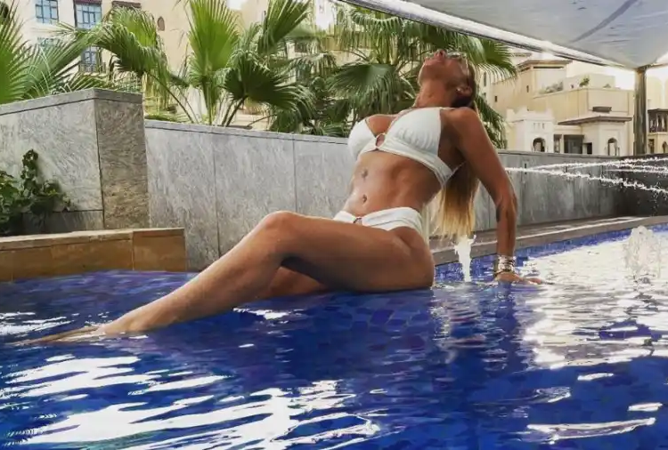 OFICIAL: Anamaria Prodan: Nu există război! Bombele sunt doar invenții ale USR-iștilor!