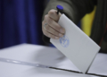 Patru din zece români cred că alegerile anticipate ar fi cea mai bună soluţie pentru a depăși criza guvernamentală (sondaj INSCOP)