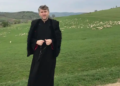 Jos labele de pe Biserica Ortodoxă: Percheziții la preotul Cristian Pomohaci. Ar fi întreținut relații sexuale cu băieți de până la 16 ani