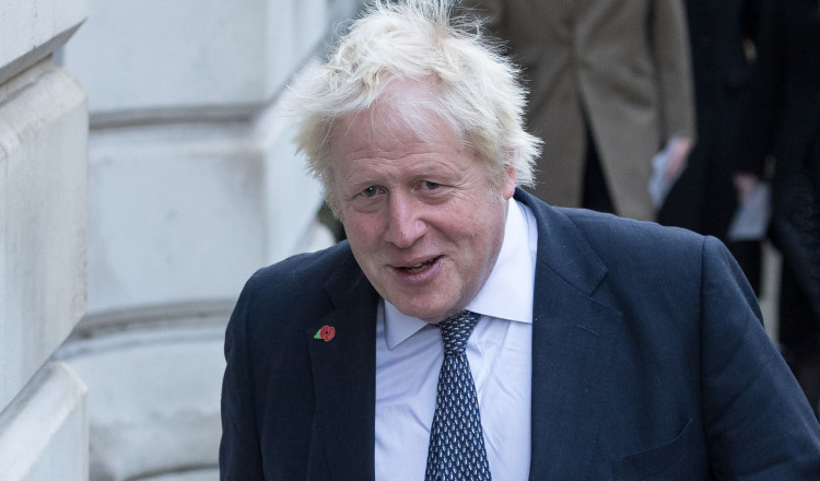 Anchetă: Guvernul Boris Johnson a irosit 10 miliarde de lire în timpul pandemiei. Contracte preferențiale pentru firme de casă ale PC