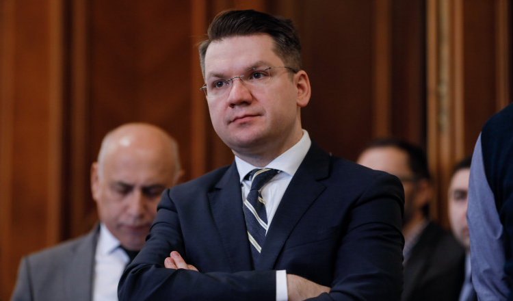 Deputatul Mihail Neamțu, sancționat de CNA pentru dezinformare și reclamă ilegală la suplimente alimentare. Reacția alesului