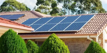 (P) Finanțarea în rate pentru panouri fotovoltaice: cum funcționează și ce trebuie verificat înainte de semnare